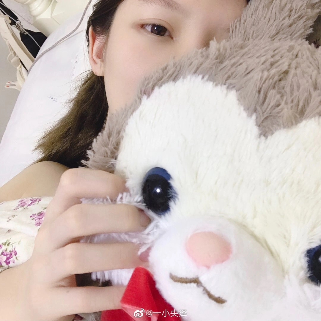 91tutu.cc@一小央泽 NO.0000微博杂图-051.webp