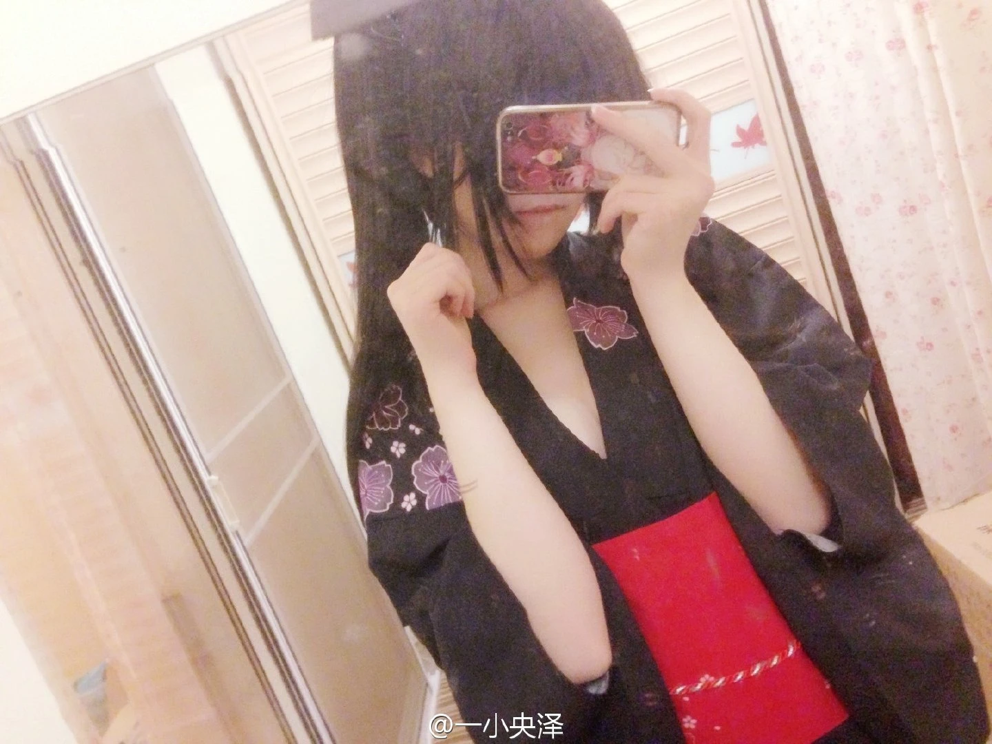 91tutu.cc@一小央泽 NO.0000微博杂图-056.webp