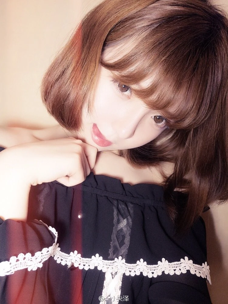 91tutu.cc@一小央泽 NO.0000微博杂图-166.webp