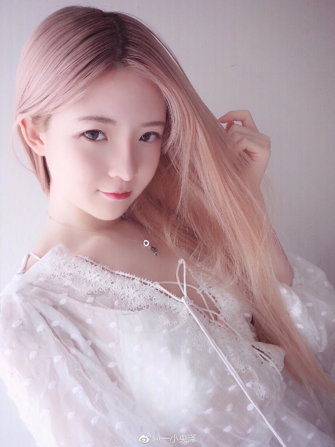 91tutu.cc@一小央泽 NO.0000微博杂图-187.webp