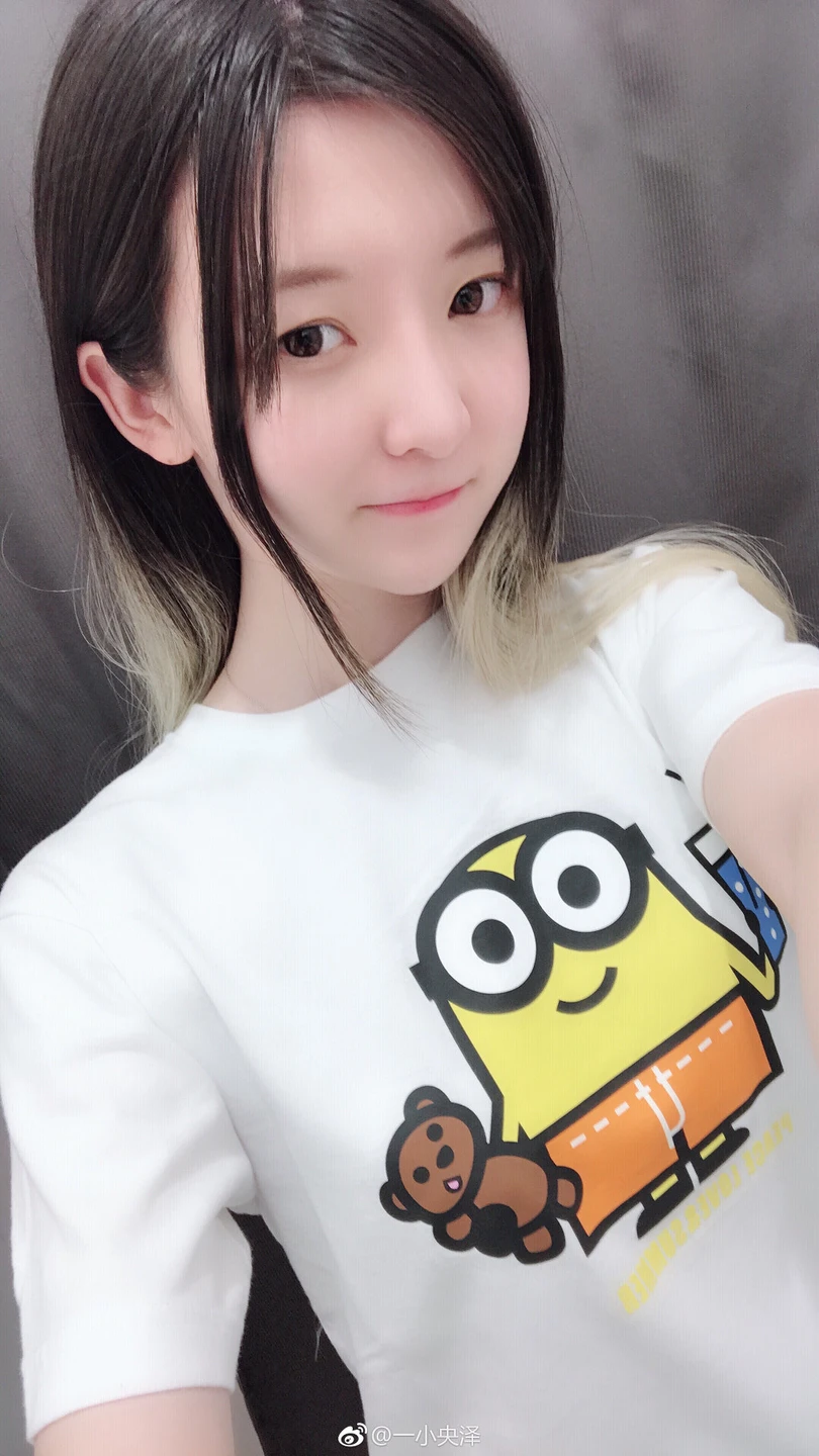 91tutu.cc@一小央泽 NO.0000微博杂图-496.webp