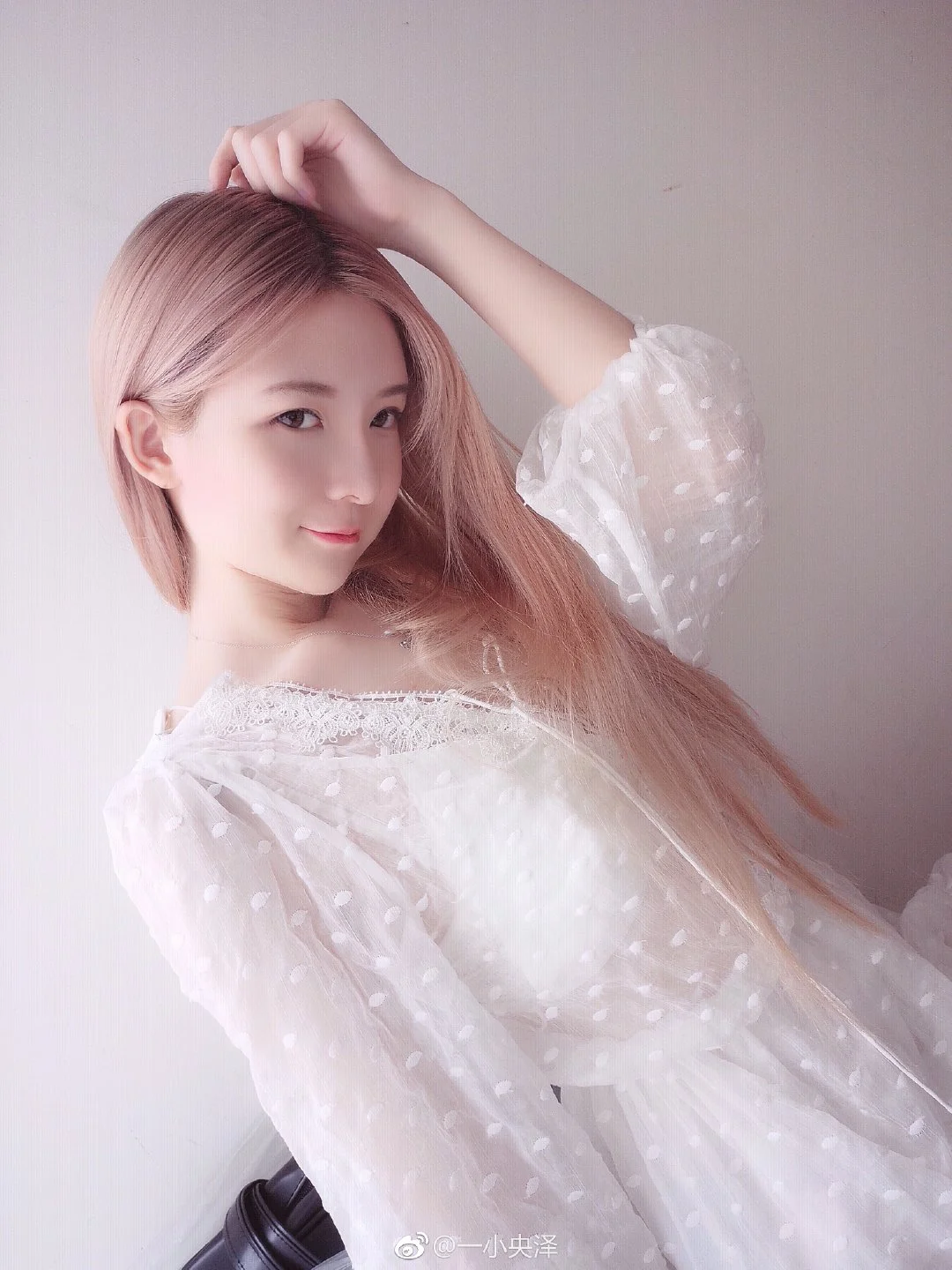 91tutu.cc@一小央泽 NO.0000微博杂图-549.webp