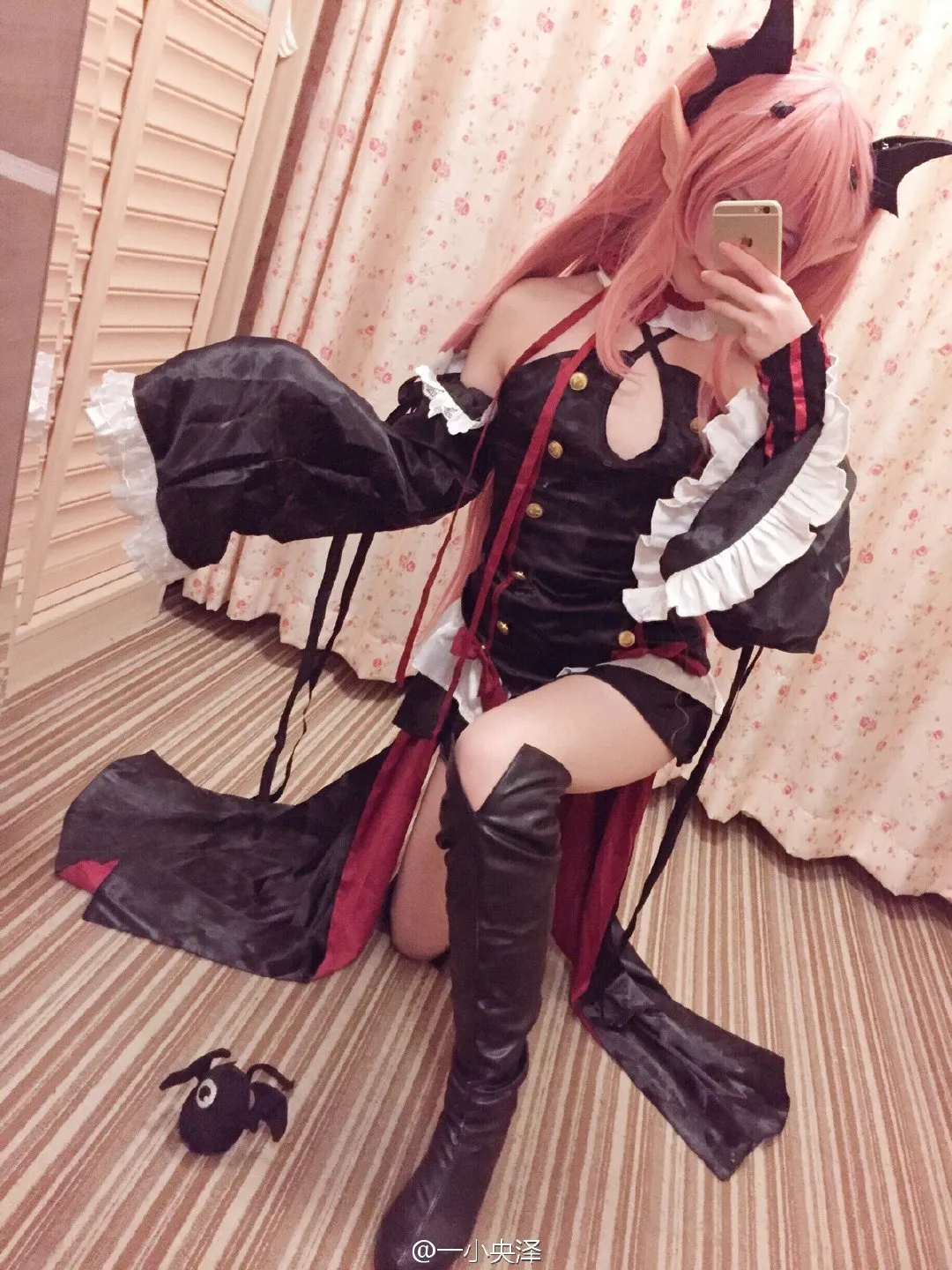 91tutu.cc@一小央泽 NO.0000微博杂图-587.webp