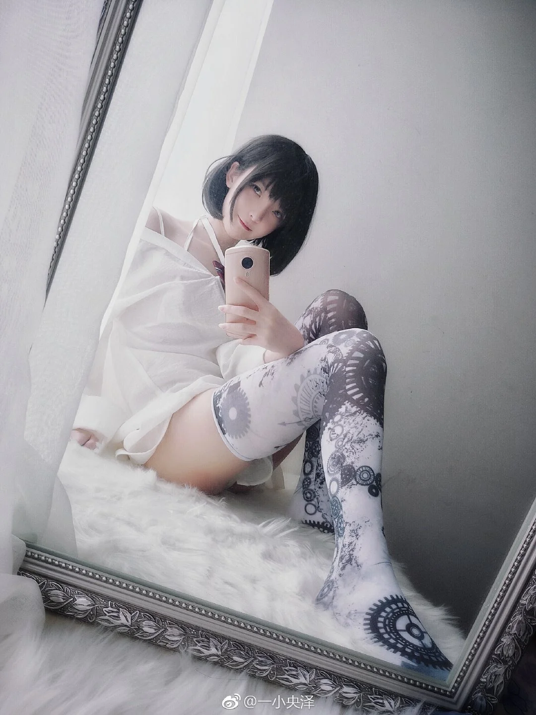 91tutu.cc@一小央泽 NO.0000微博杂图-596.webp