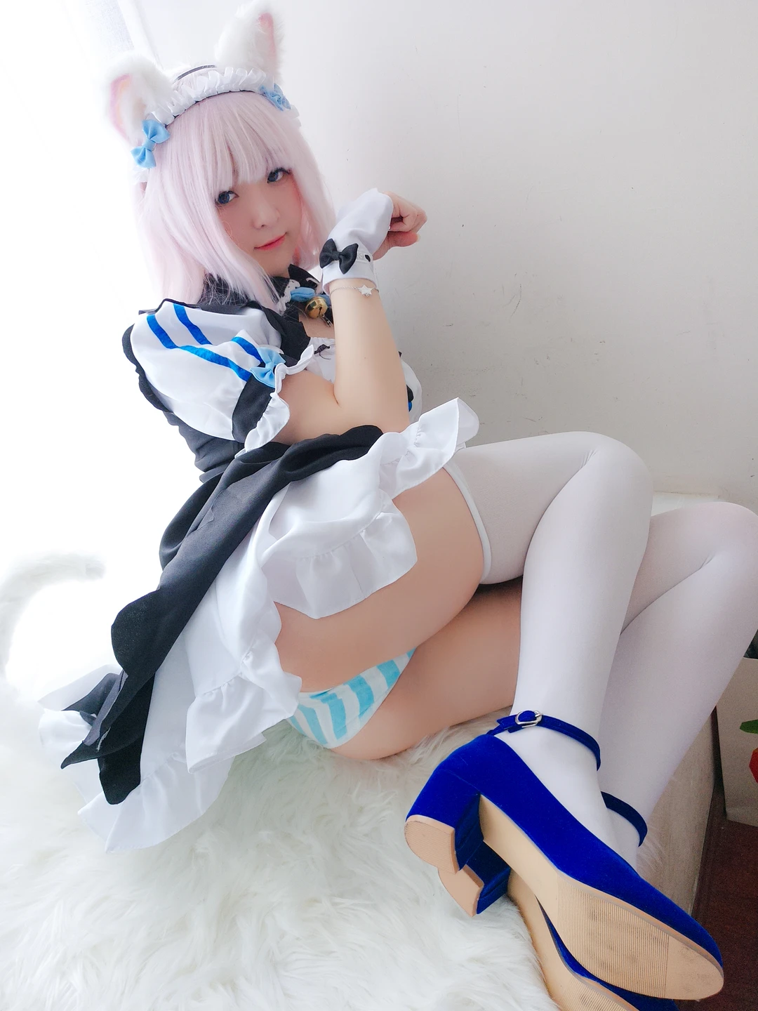 91tutu.cc@一小央泽 NO.025 猫娘香子兰-007.webp