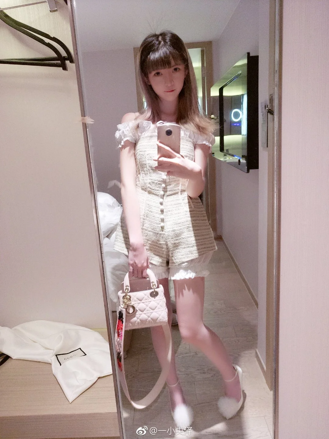 91tutu.cc@一小央泽 NO.064 微博-191.webp