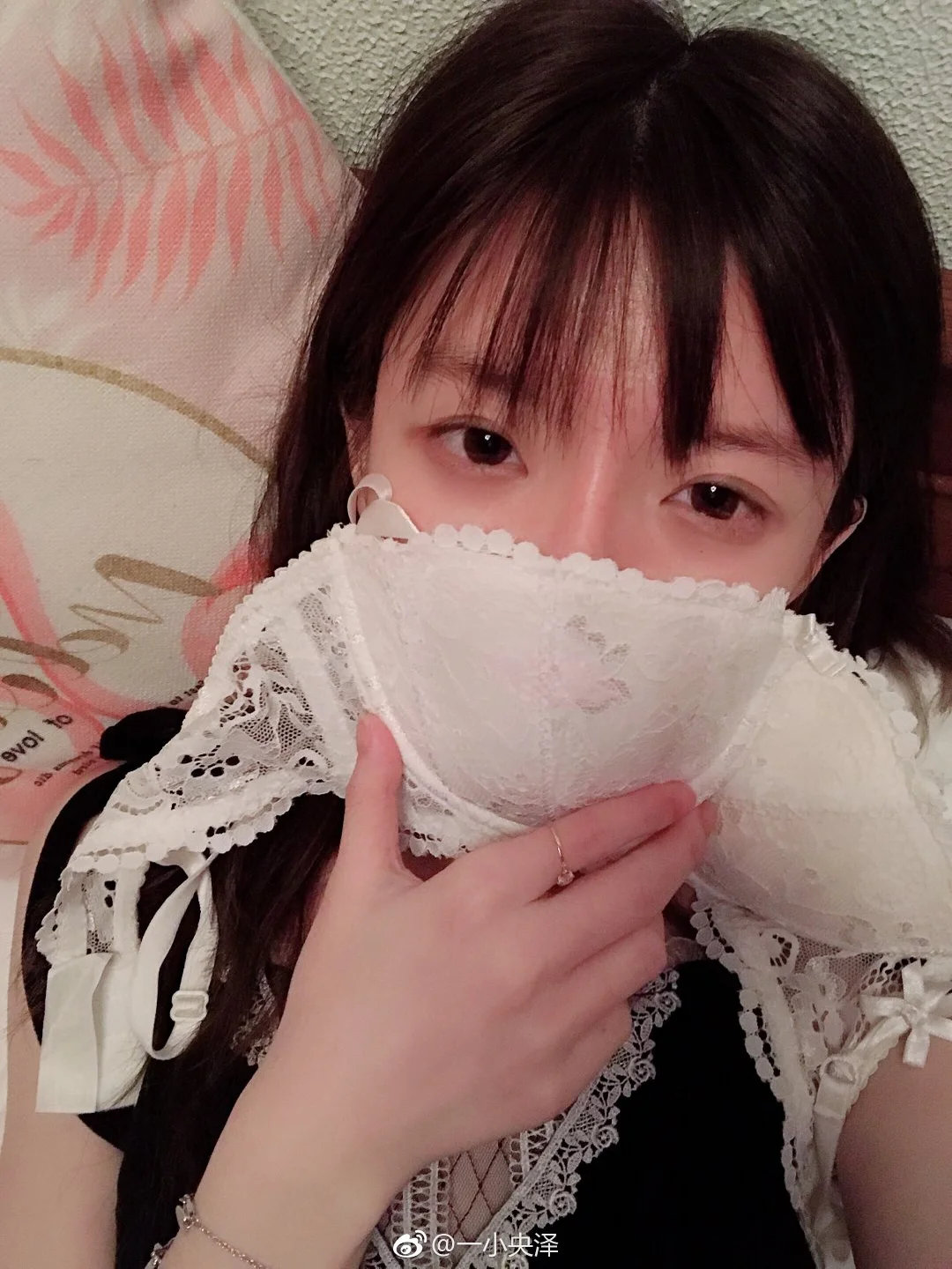 91tutu.cc@一小央泽 NO.064 微博-430.webp