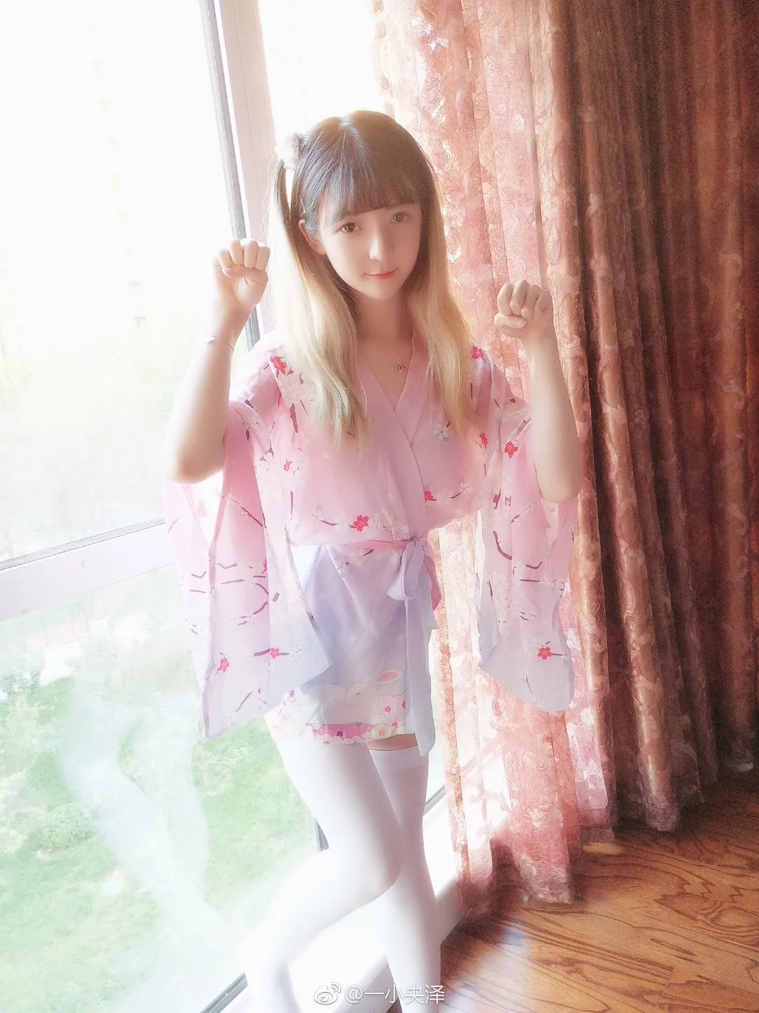 91tutu.cc@一小央泽 NO.064 微博-613.webp