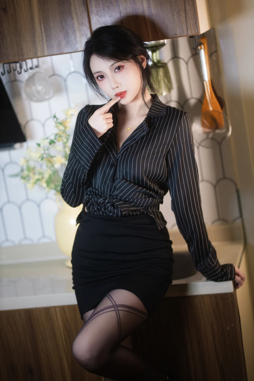 91tutu.cc@七只红豆 - No.001 黑绷带-002.webp