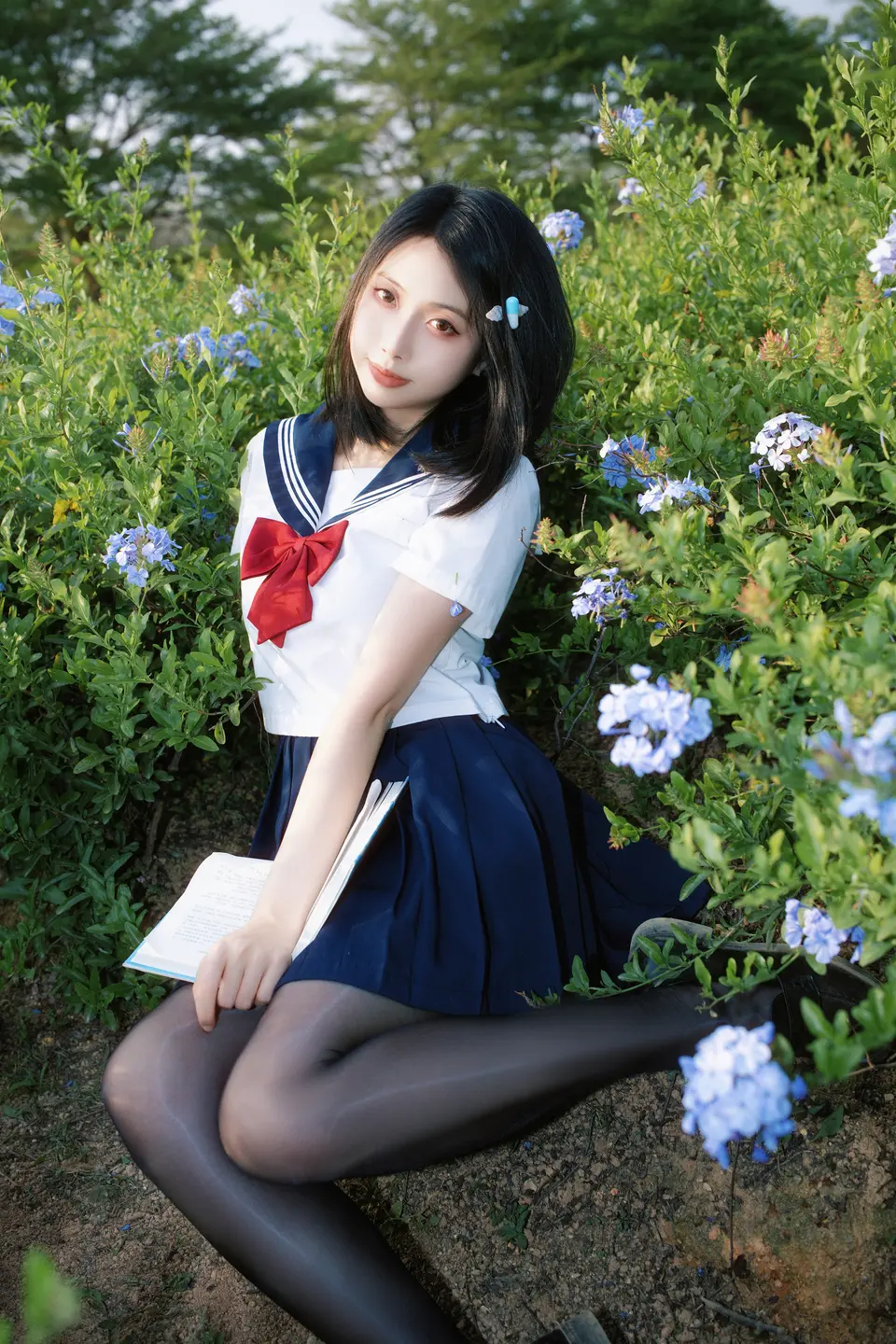 91tutu.cc@七只红豆 - No.002 红豆蓝花JK-011.webp