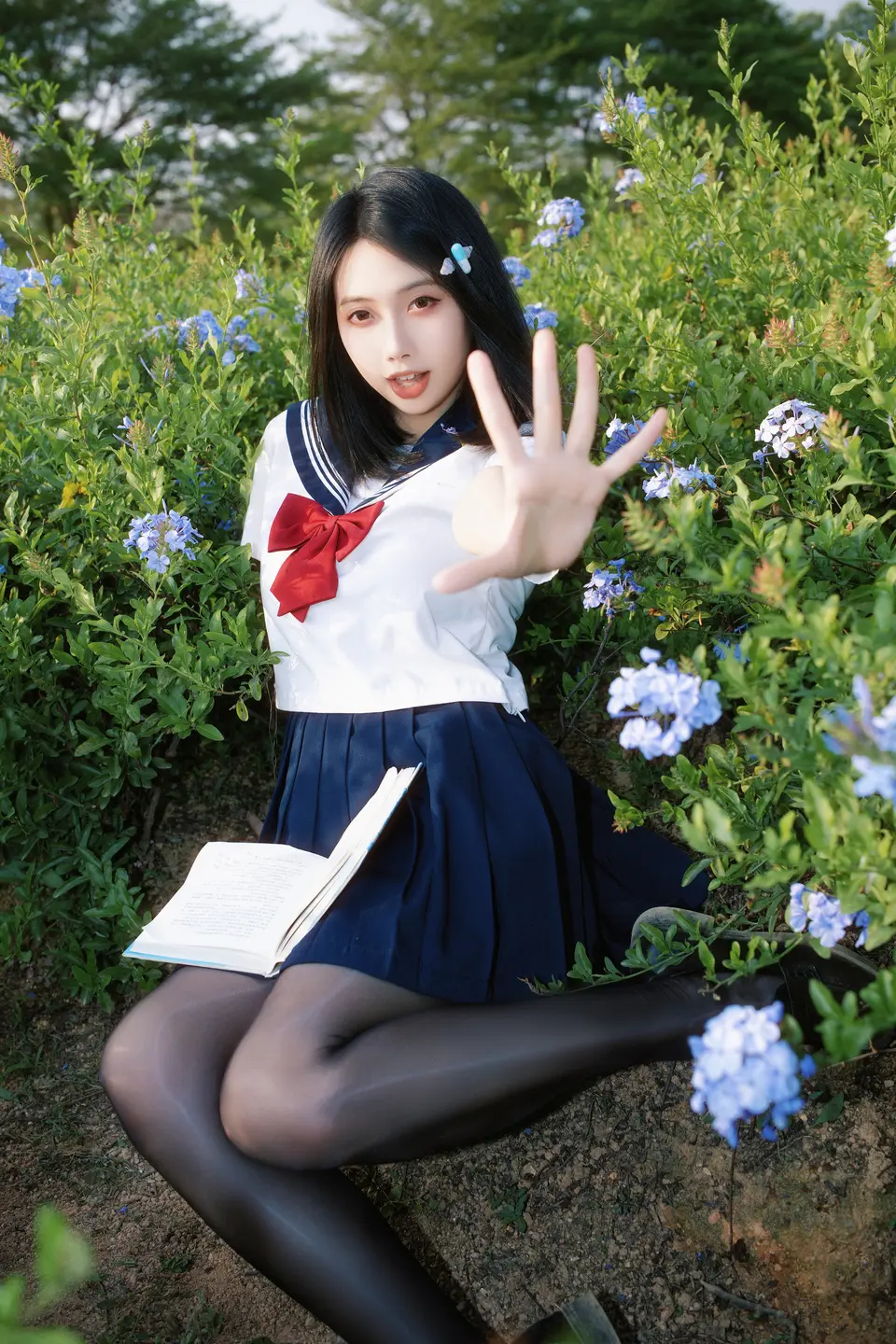 91tutu.cc@七只红豆 - No.002 红豆蓝花JK-013.webp