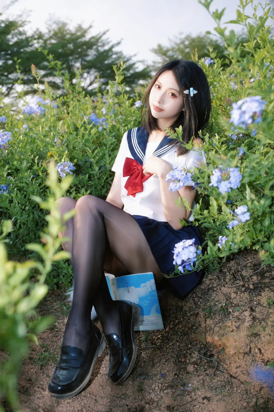 91tutu.cc@七只红豆 - No.002 红豆蓝花JK-015.webp