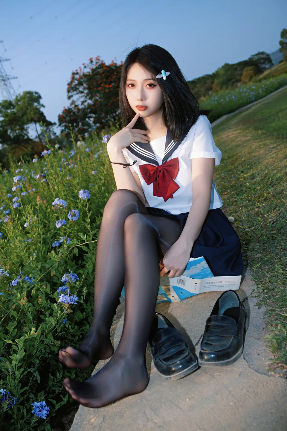 91tutu.cc@七只红豆 - No.002 红豆蓝花JK-037.webp