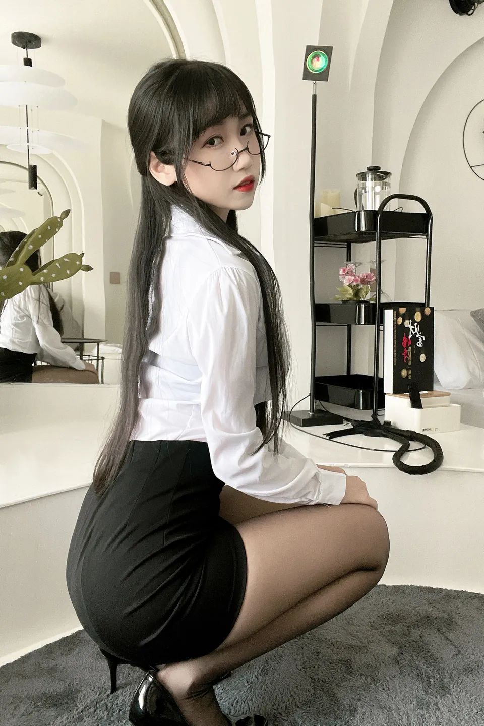 91tutu.cc@不呆猫 - 黑丝包臀OL-015.webp