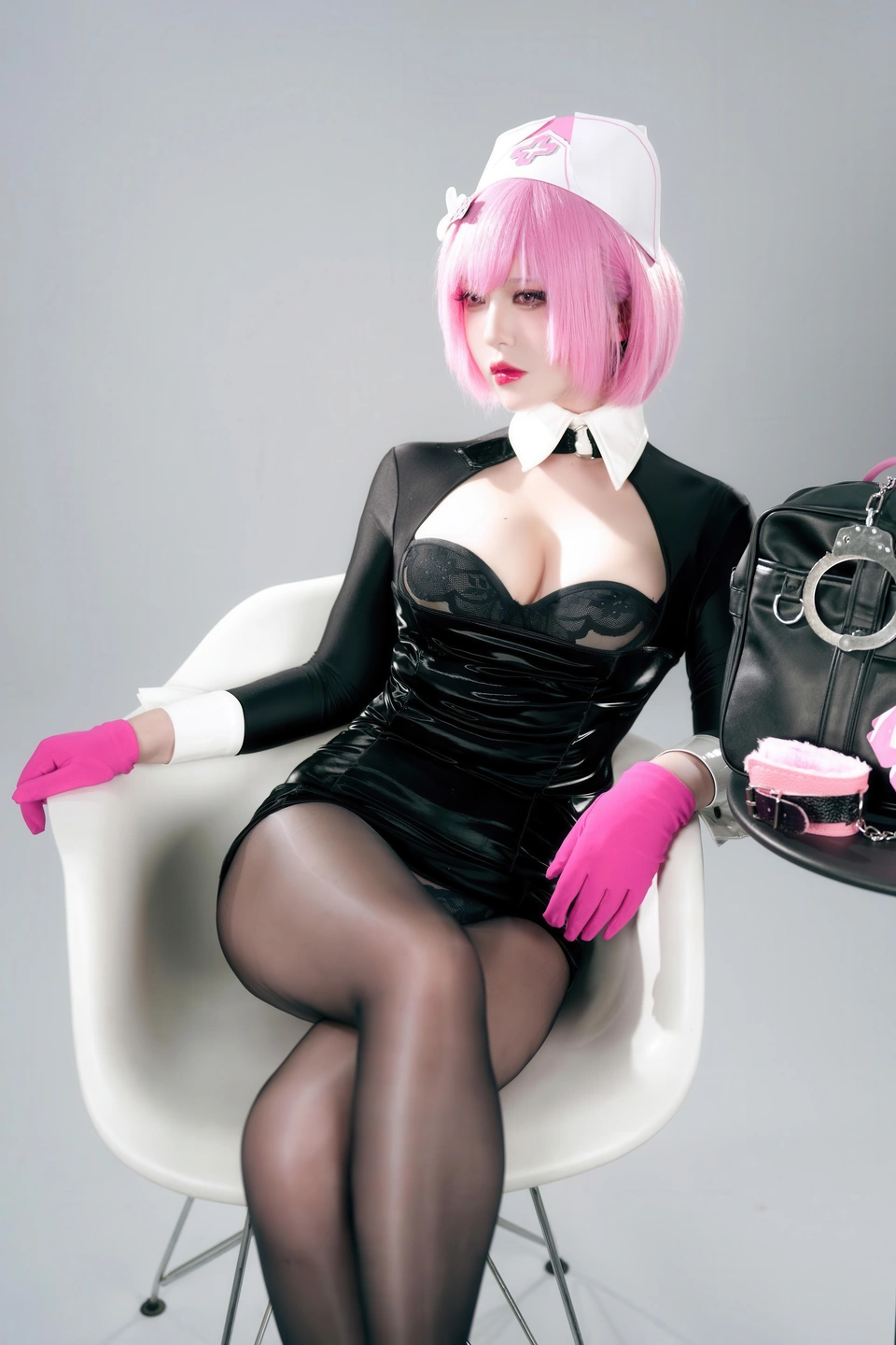 半半子 - No.103 王医生 [56P-311MB]