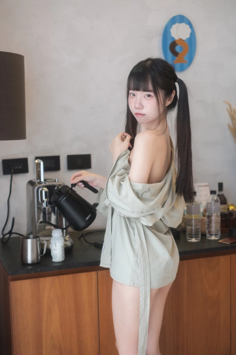 91tutu.cc@可可小白兔 _No_015_在陽台做壞事的小兔兔_68P_148MB-043.webp