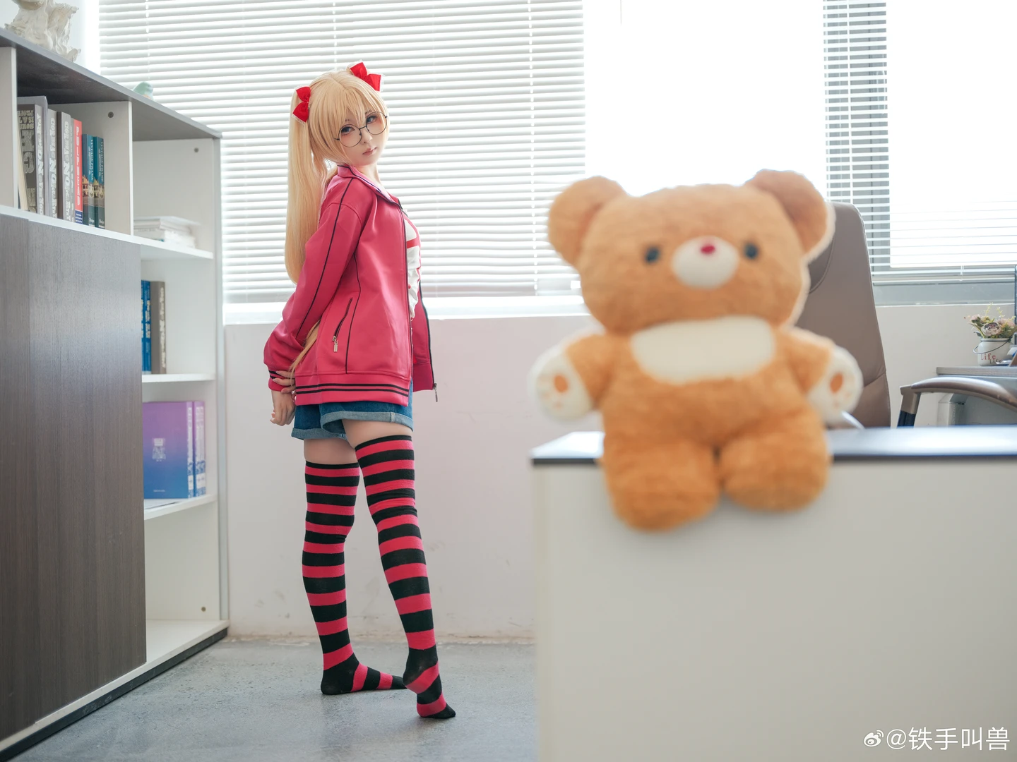 幼水铃衣 - 秋月爱莉 尝鲜版 [14P-104MB]