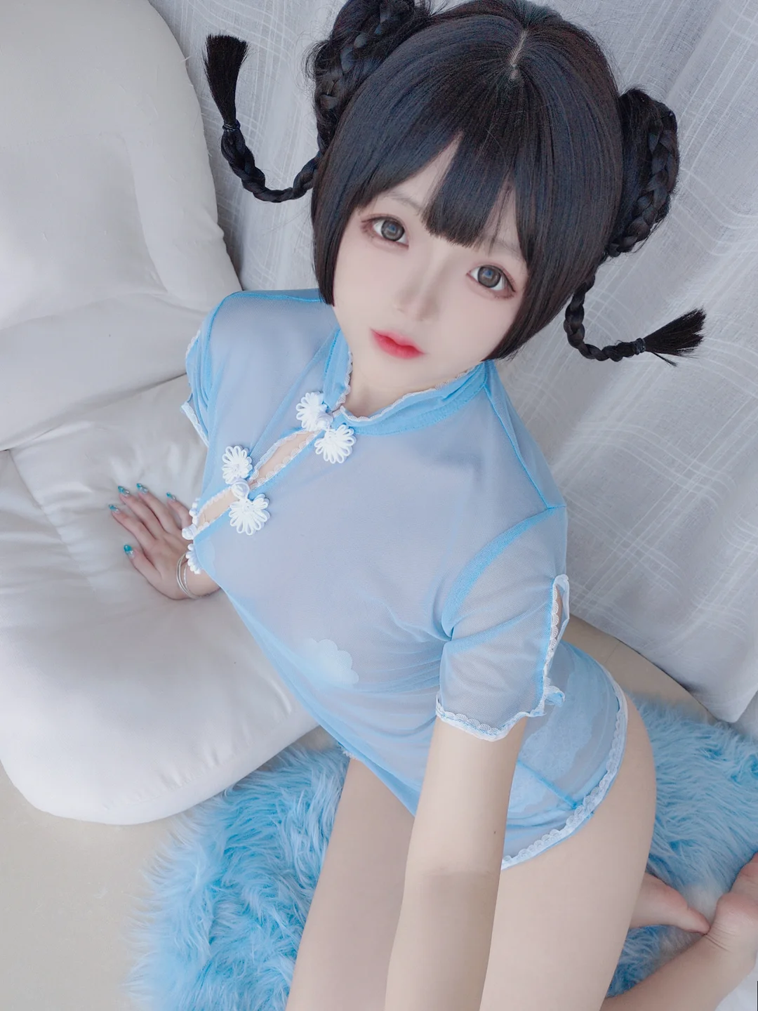 日奈娇 - 透明旗袍自拍 [50P-77MB]