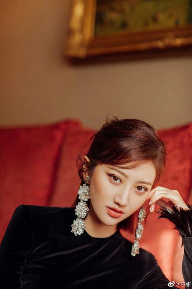 91tutu.cc@景甜-070.webp