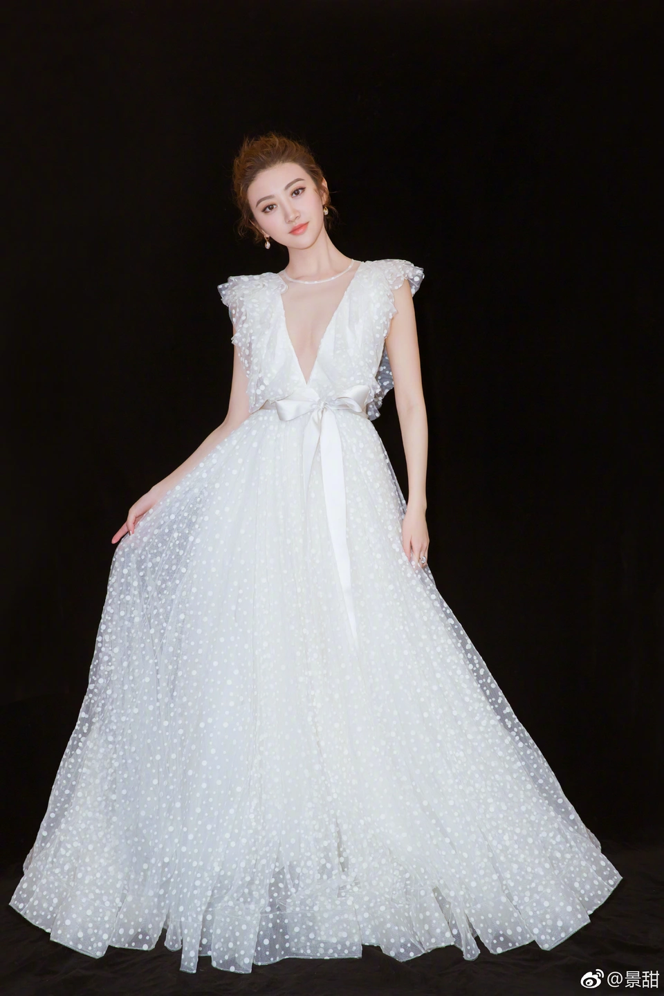 91tutu.cc@景甜-049.webp