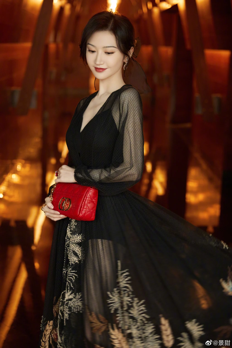 91tutu.cc@景甜-095.webp