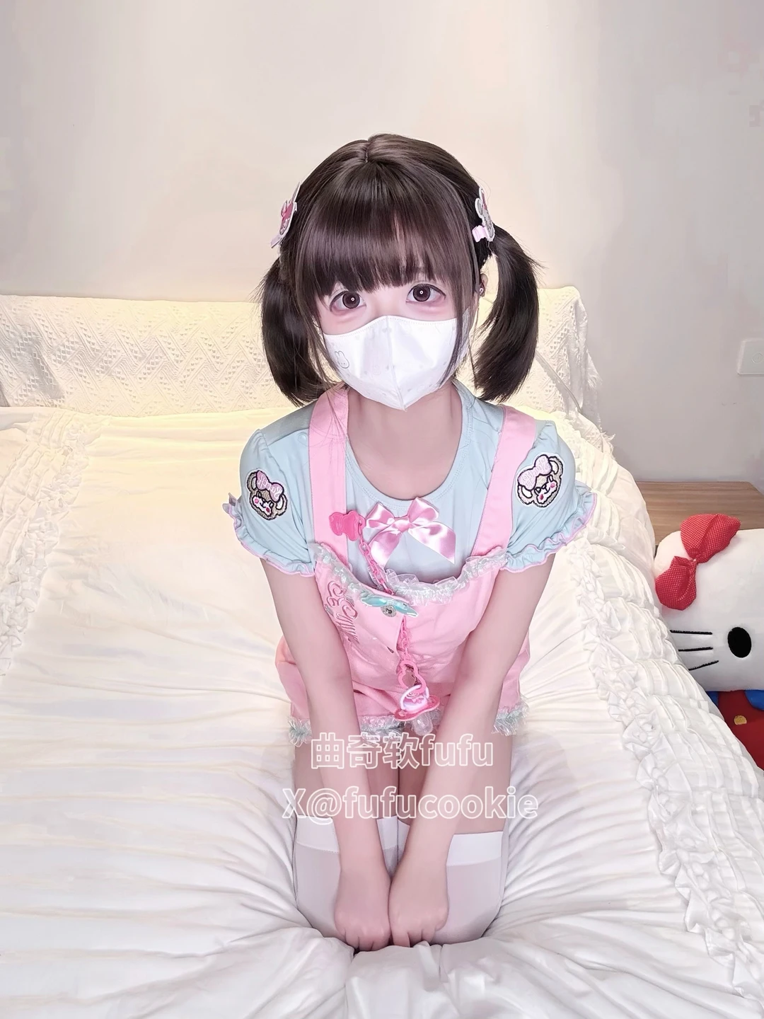 曲奇软fufu - No.010 女儿服 [32P,3V-75MB]