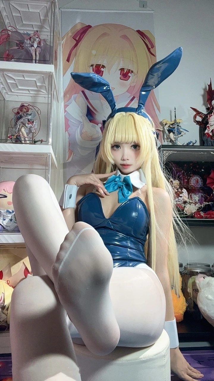 91tutu.cc@白栎Shirly _No_045_蔚蓝档案_飞鸟马时_兔女郎_148P,24V_4_74GB01-107.webp