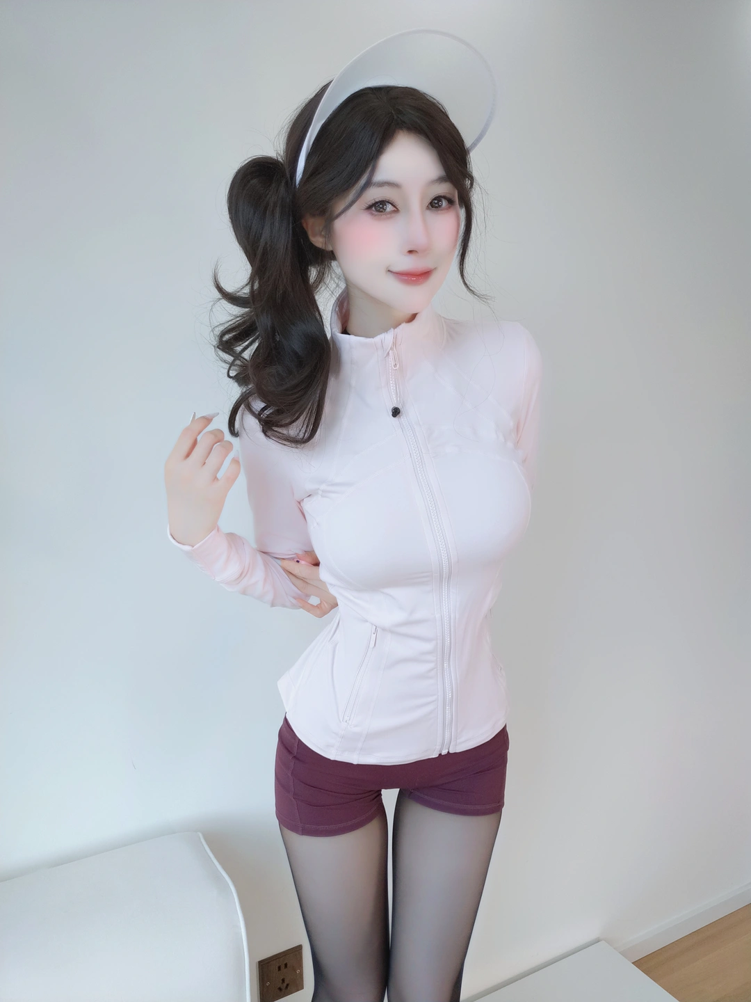 91tutu.cc@白银81-007.webp