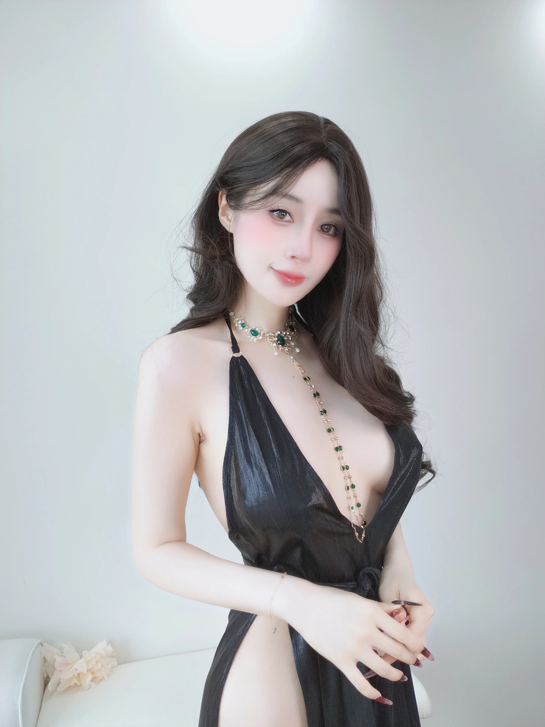 白银81 - 自摄Vol.103 黑丝礼裙 [122P,8V-1.92GB]