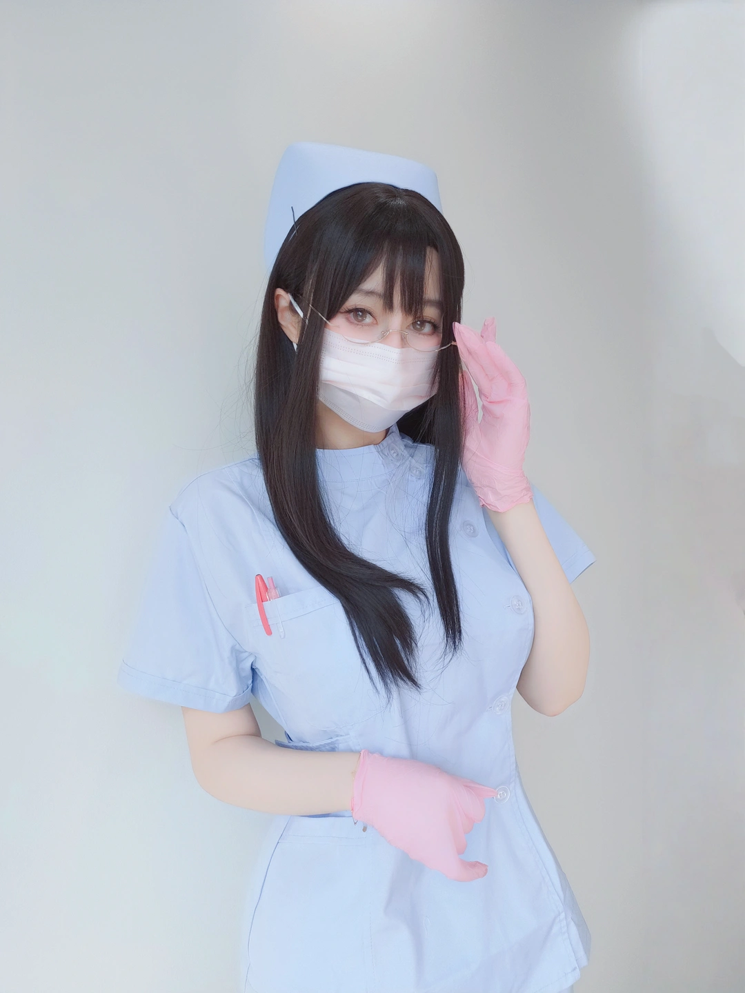 91tutu.cc@白银81 - 自摄Vol.95 蓝色护士-006.webp