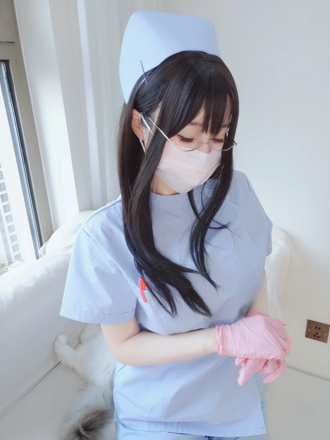 91tutu.cc@白银81 - 自摄Vol.95 蓝色护士-016.webp