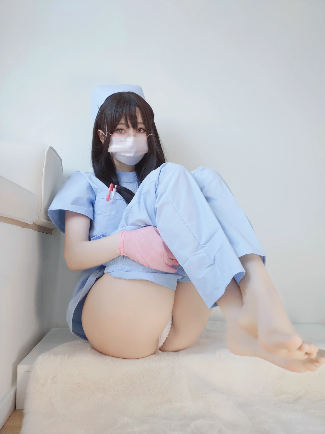 91tutu.cc@白银81 - 自摄Vol.95 蓝色护士-030.webp