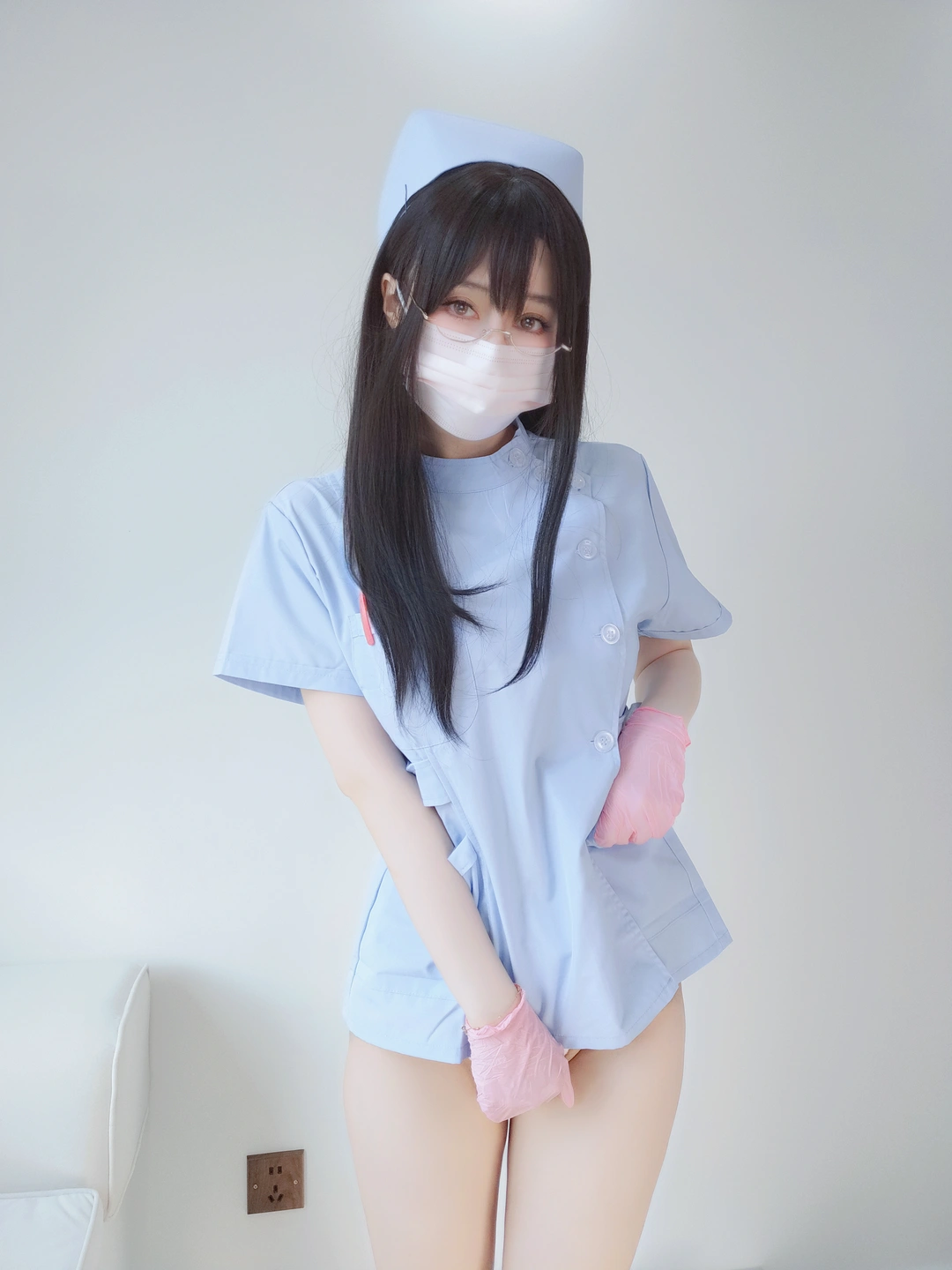 91tutu.cc@白银81 - 自摄Vol.95 蓝色护士-045.webp