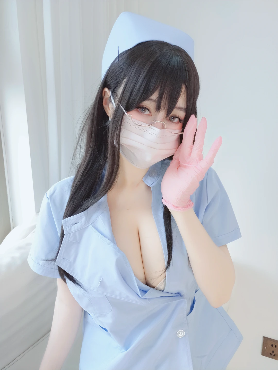 91tutu.cc@白银81 - 自摄Vol.95 蓝色护士-086.webp