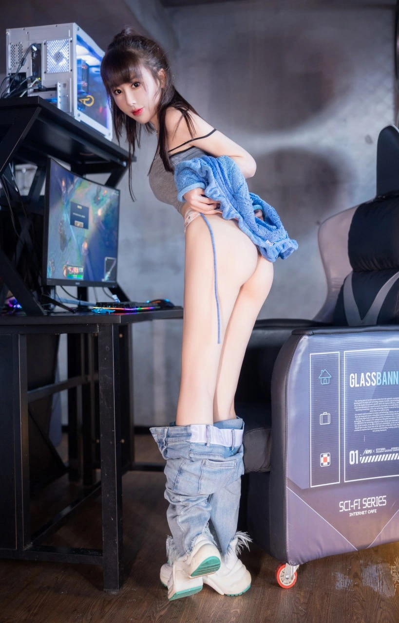 91tutu.cc@秀人网 白笑笑 助力电竞-054.webp