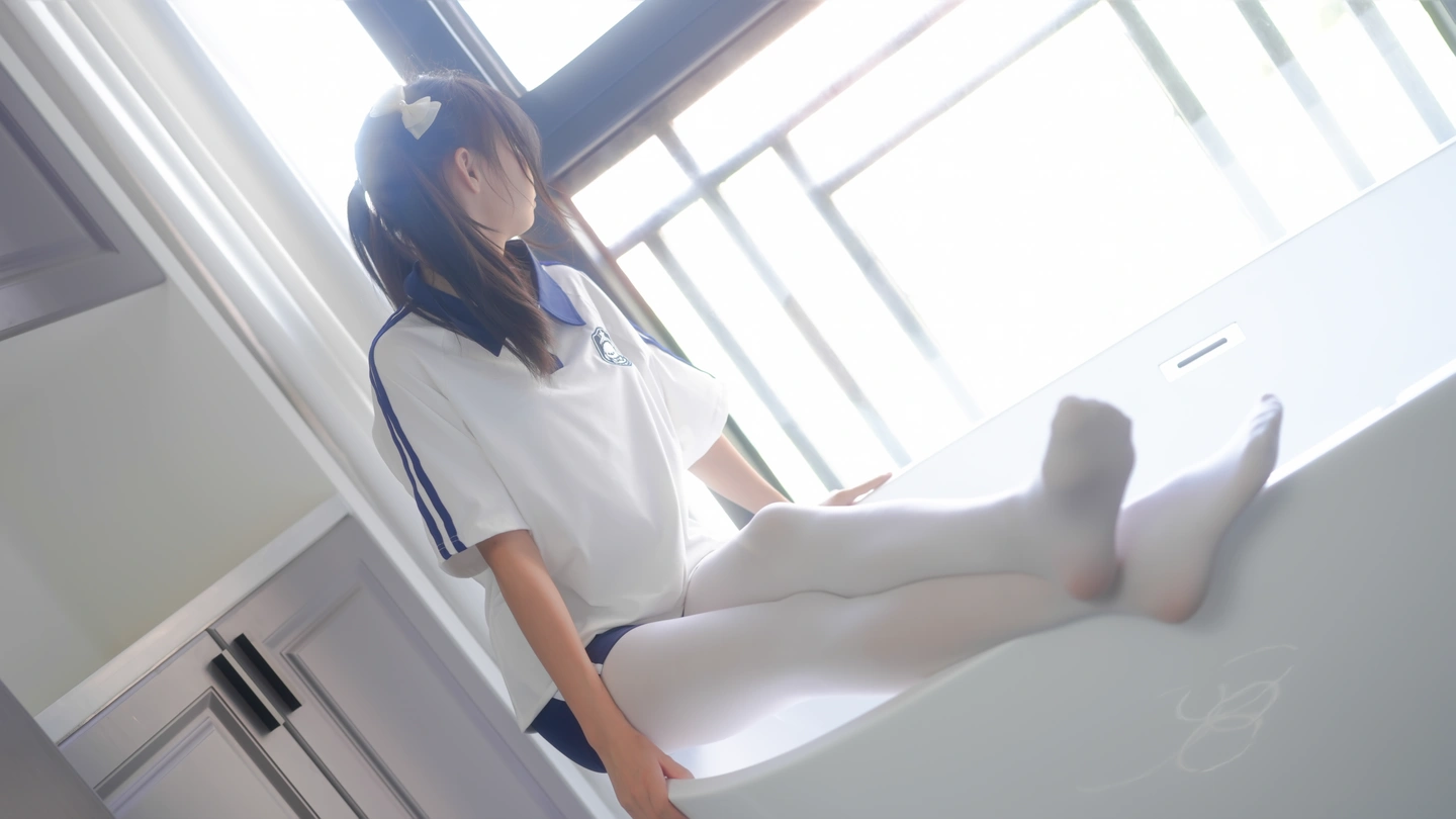 91tutu.cc@紧急企划 内部定制 小婕 秋名山 X006 校服白丝R18-011.webp