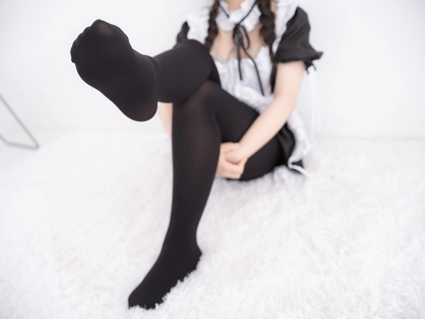 91tutu.cc@紧急企划 内部定制007 奶昔 黑丝女仆 原版-019.webp