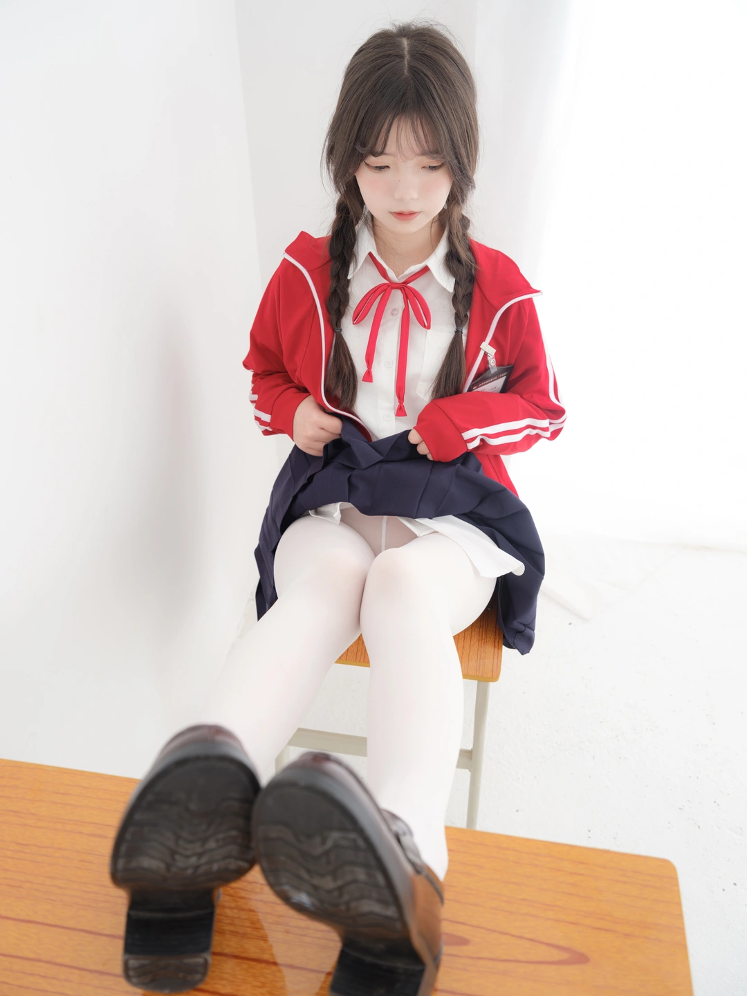 91tutu.cc@紧急企划 内部VIP 奶昔 白丝校服-009.webp