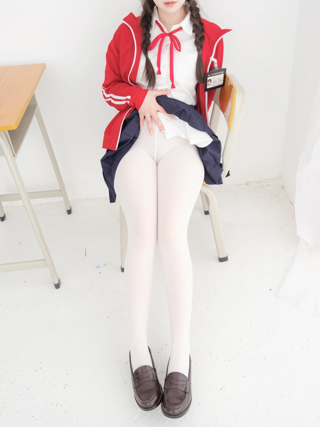 91tutu.cc@紧急企划 内部VIP 奶昔 白丝校服-011.webp