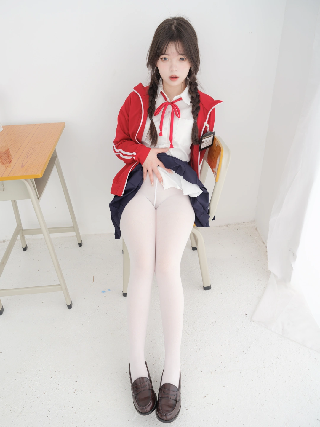 91tutu.cc@紧急企划 内部VIP 奶昔 白丝校服-013.webp