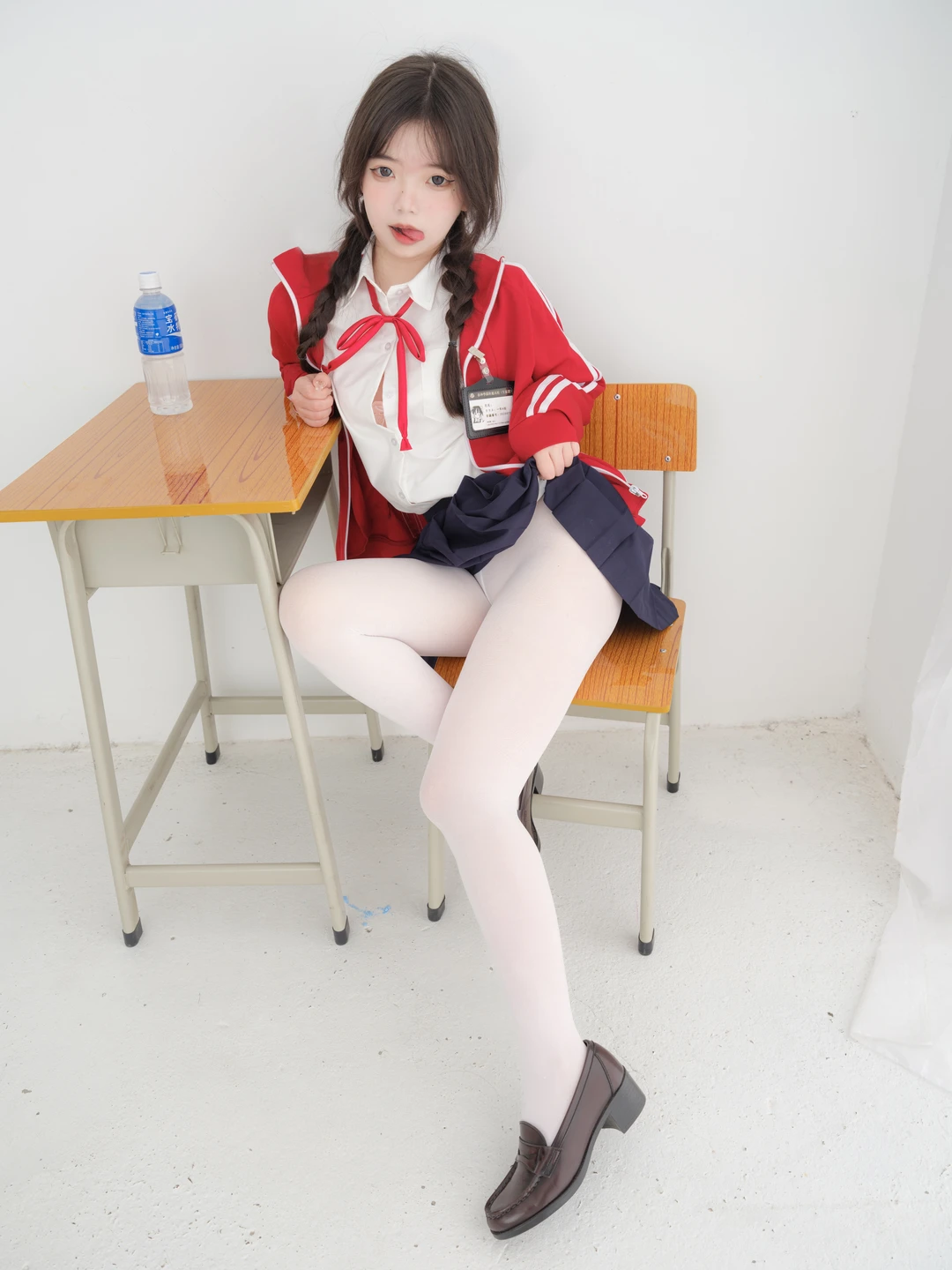 91tutu.cc@紧急企划 内部VIP 奶昔 白丝校服-026.webp