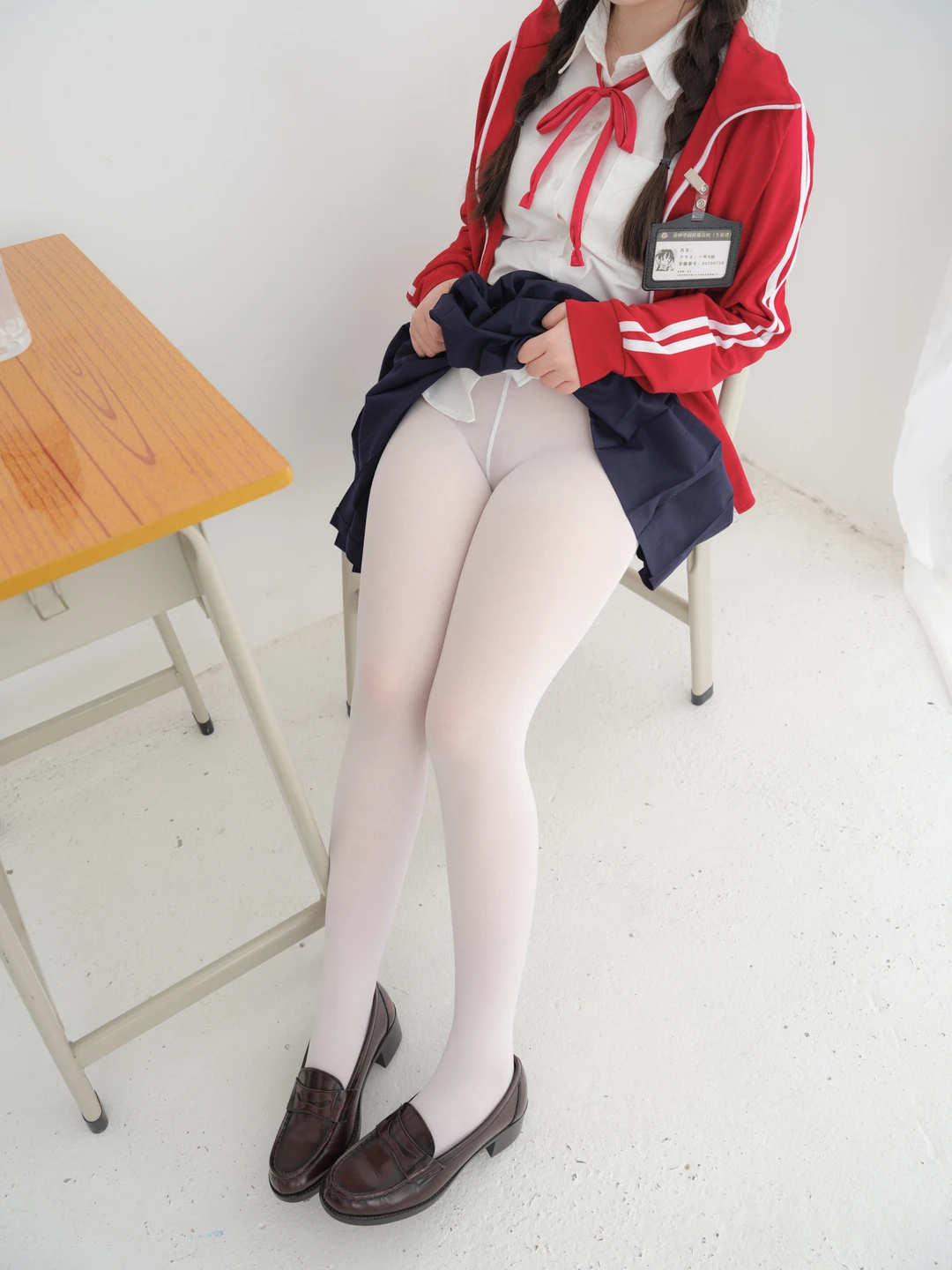 91tutu.cc@紧急企划 内部VIP 奶昔 白丝校服-056.webp