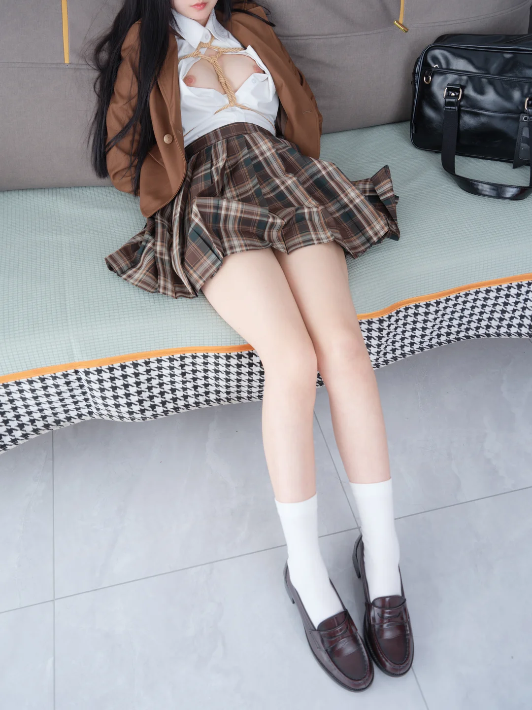 紧急企划 NO.054 定制小恩 捆绑 R18（原图无水印）[110P1V-7.67G]