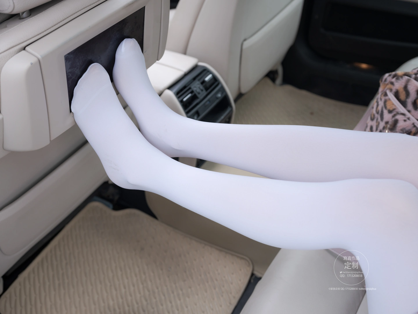 91tutu.cc@Y-002 白丝格子裙-020.webp