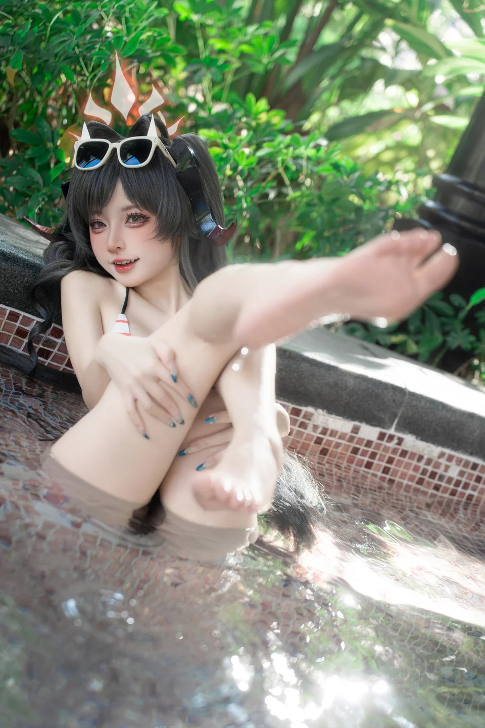 91tutu.cc@纸悦Etsu _ko_No_033_蔚蓝档案_鬼怒川霞水着_44P_611MB-006.webp