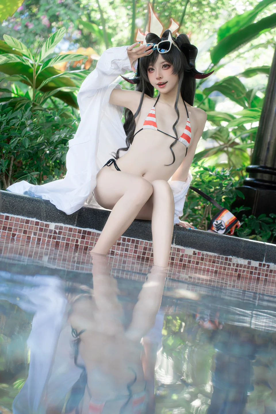 91tutu.cc@纸悦Etsu _ko_No_033_蔚蓝档案_鬼怒川霞水着_44P_611MB-016.webp