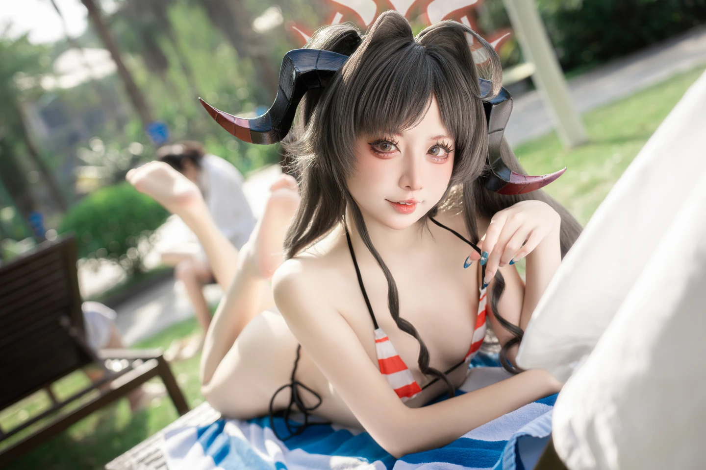 91tutu.cc@纸悦Etsu _ko_No_033_蔚蓝档案_鬼怒川霞水着_44P_611MB-021.webp