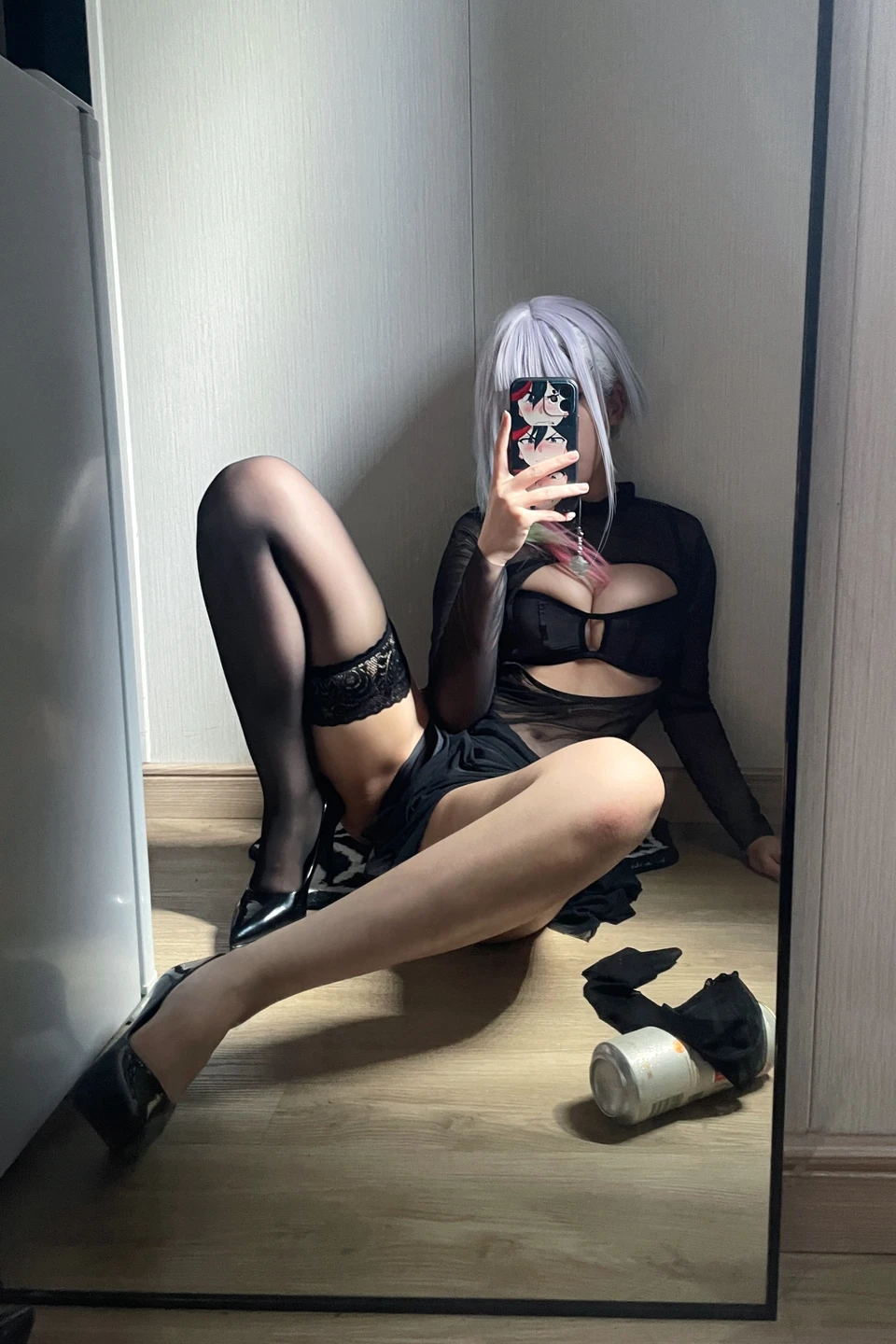 绞肉姬 - No.022 2024.12 露西黑丝Lucy Black Stockings 应有R17图包 30 张 实有12P