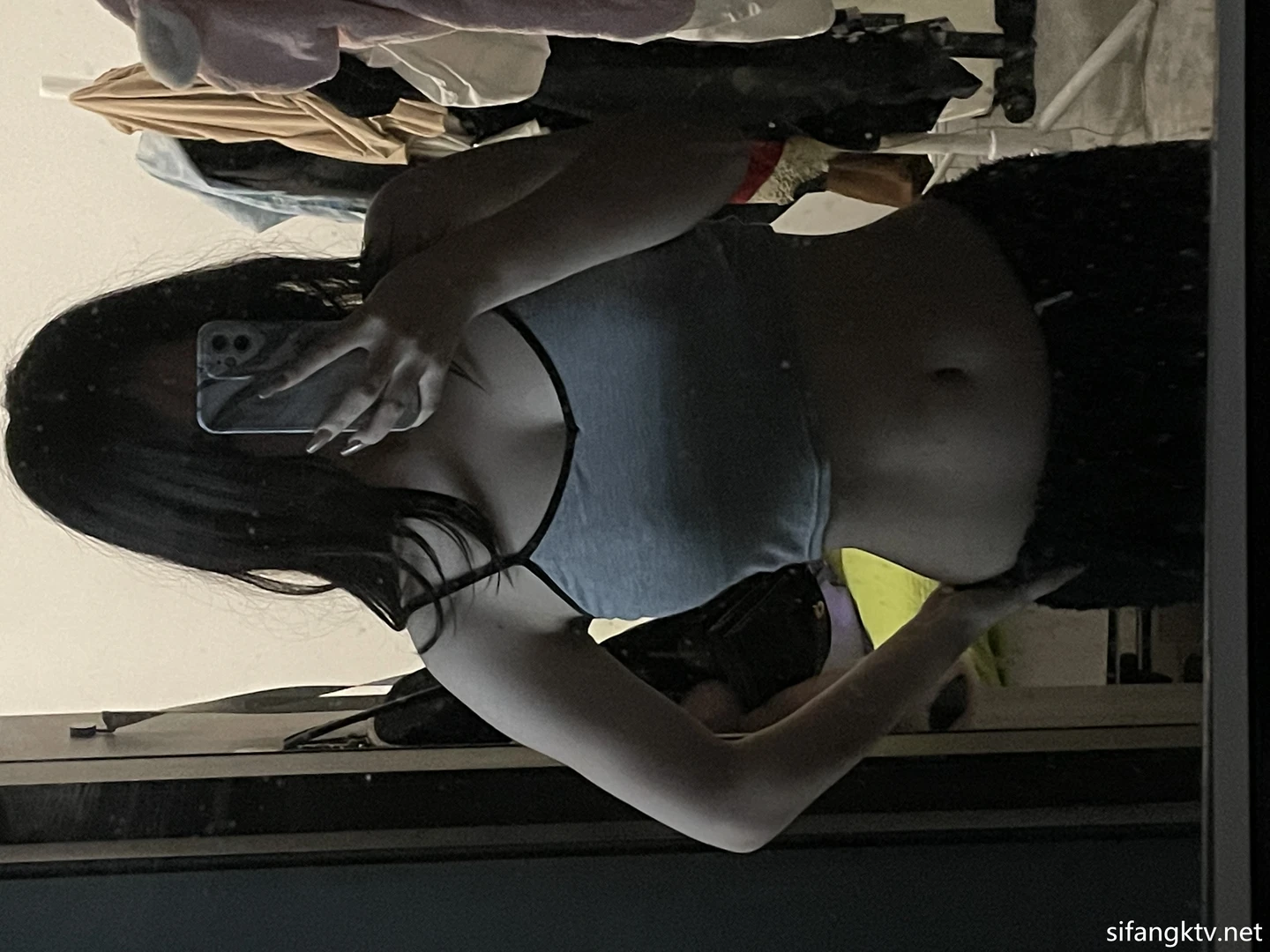 葱油饼er - No.17 无聊对镜 [11P-45.9MB]