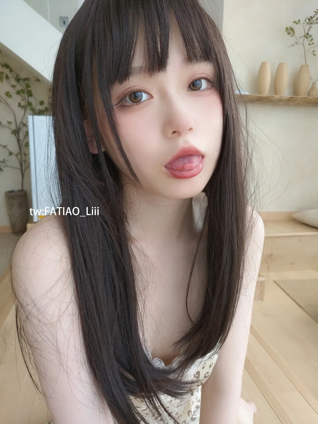 91tutu.cc@迷之呆梨 NO.003 豹纹睡衣-079.webp